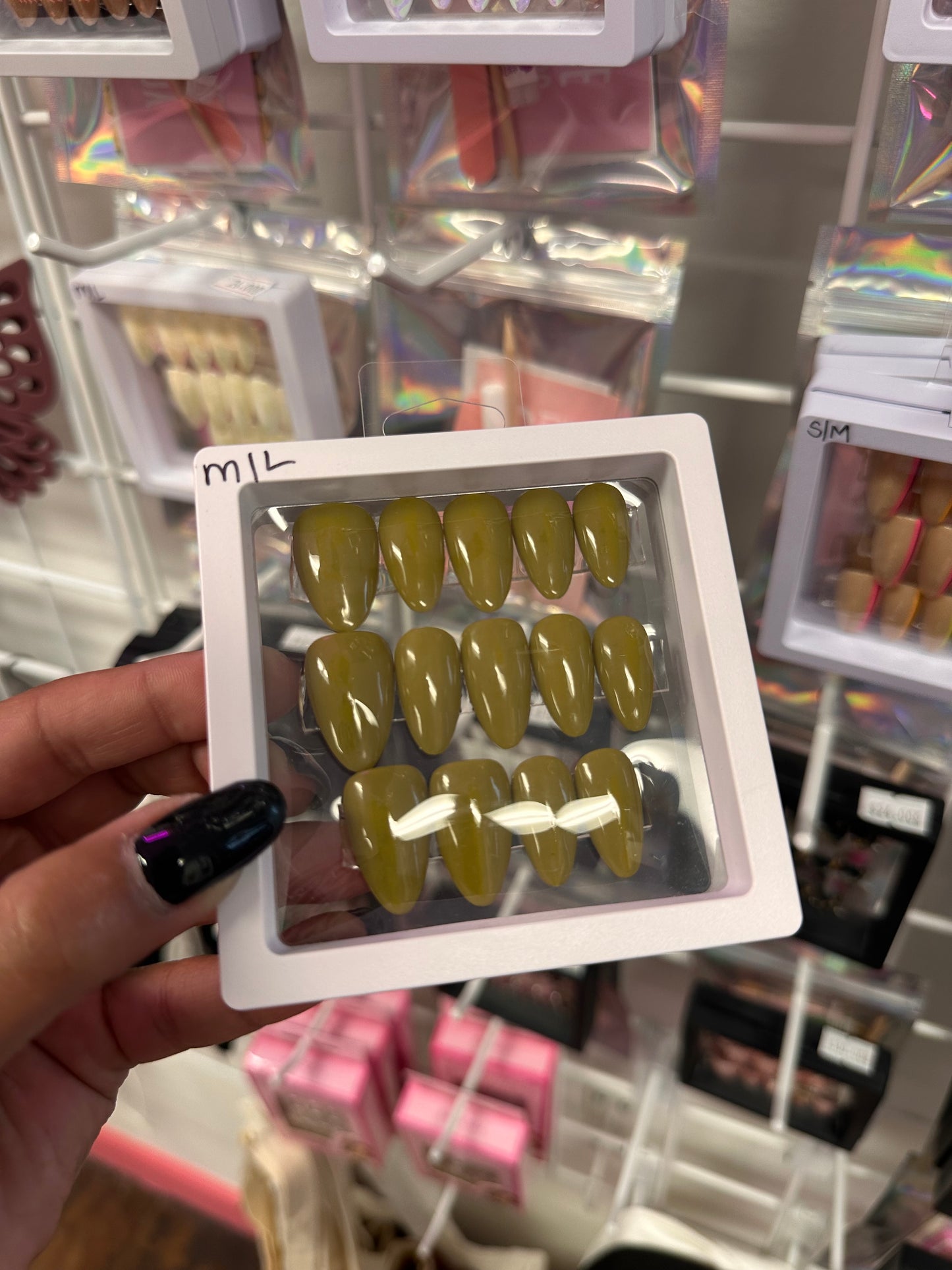 Short-Almond Olive M/L 14pc set