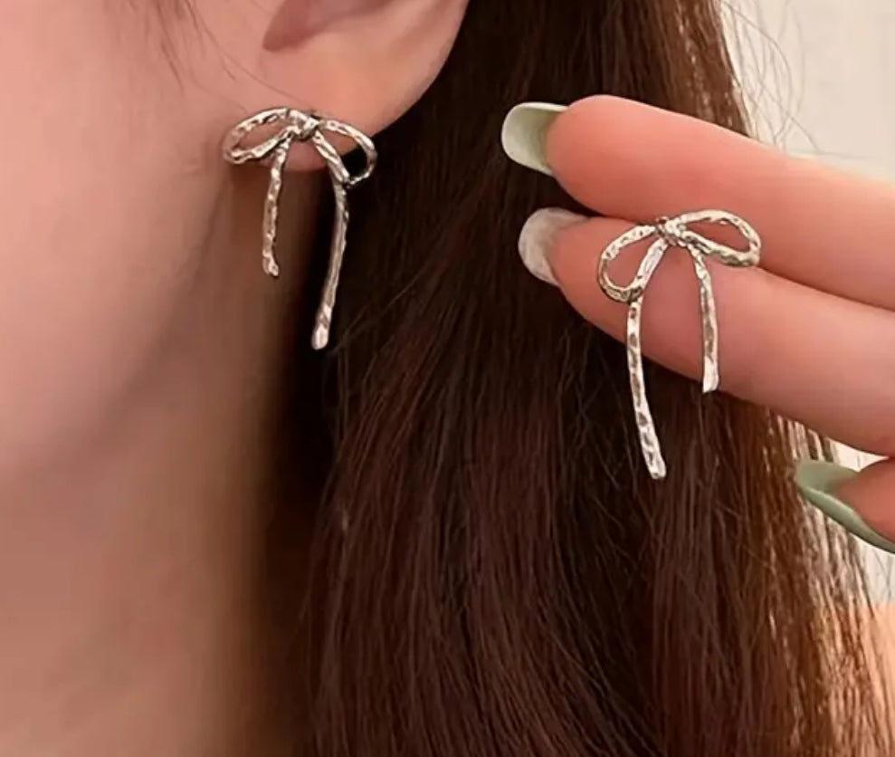 Cutesy Bow Stud Earrings