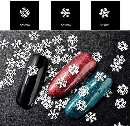 Christmas-Snowflake Nail Art